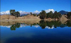 deoria tal and chowkhamba peak and other peaks