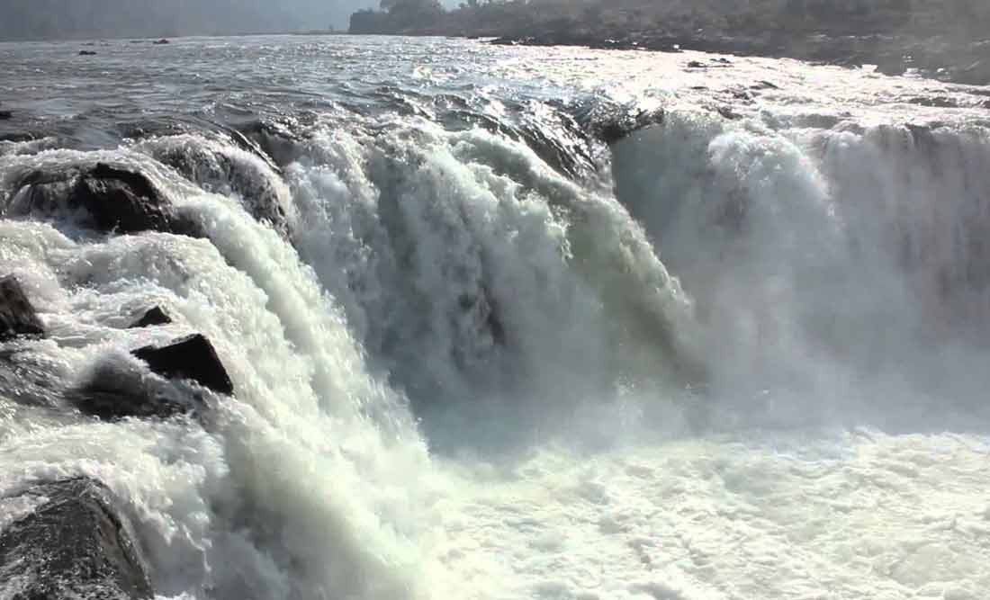 dhuandhar waterfalls