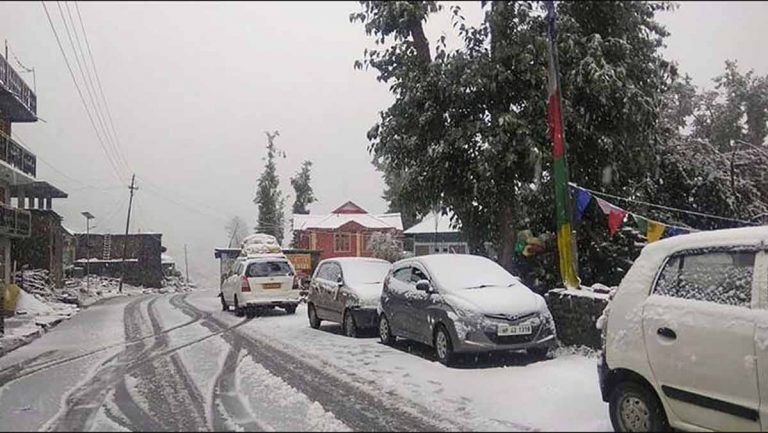 snowfall in lahual-spiti