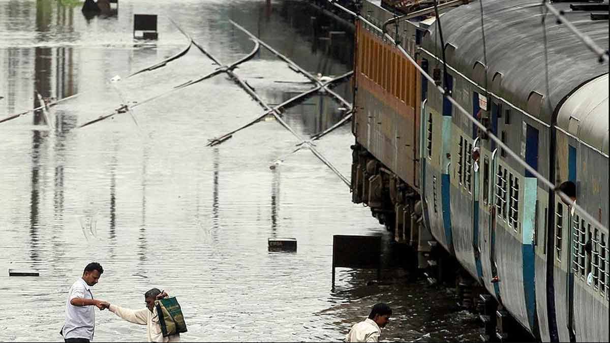 railway line flooded in bihar