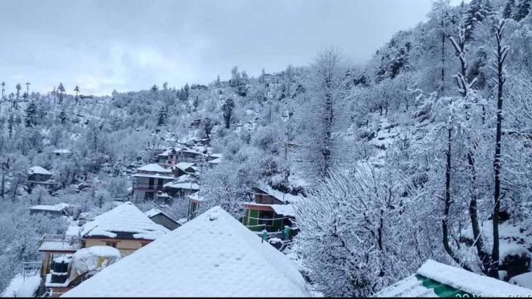 snowfall in manali