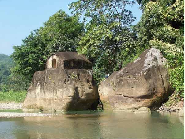 ruins at Maibong 