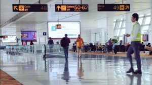 social distancing in airports