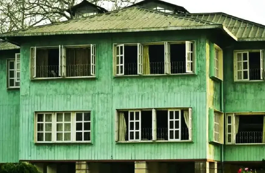আগের আদলেই ফিরছে হলং বনবাংলো, আগামী বছরেই পর্যটকদের জন্য খুলে দেওয়ার আশা বনদপ্তরের