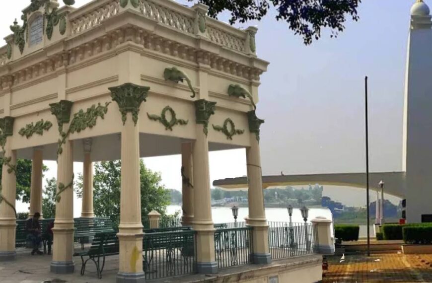 পাহাড়-সমুদ্র নয়, এ বার একদিনের সফরে বাংলার এই ৫ ঠিকানা—নদী, ইতিহাস আর মন্দিরের টান